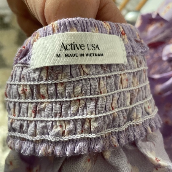 4/$25 Active USA tank top - Picture 3 of 3